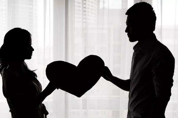 英伟达(NVDA.US)以近60%运营利润率领先“七巨头”,特斯拉仅8.76%居末