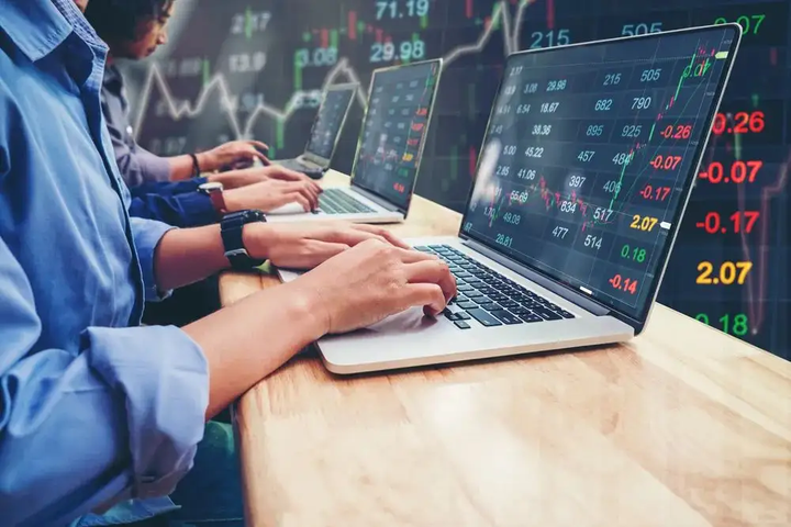 中国电信(00728)发布中期业绩,股东应占利润230.17亿元 同比增加5.52%