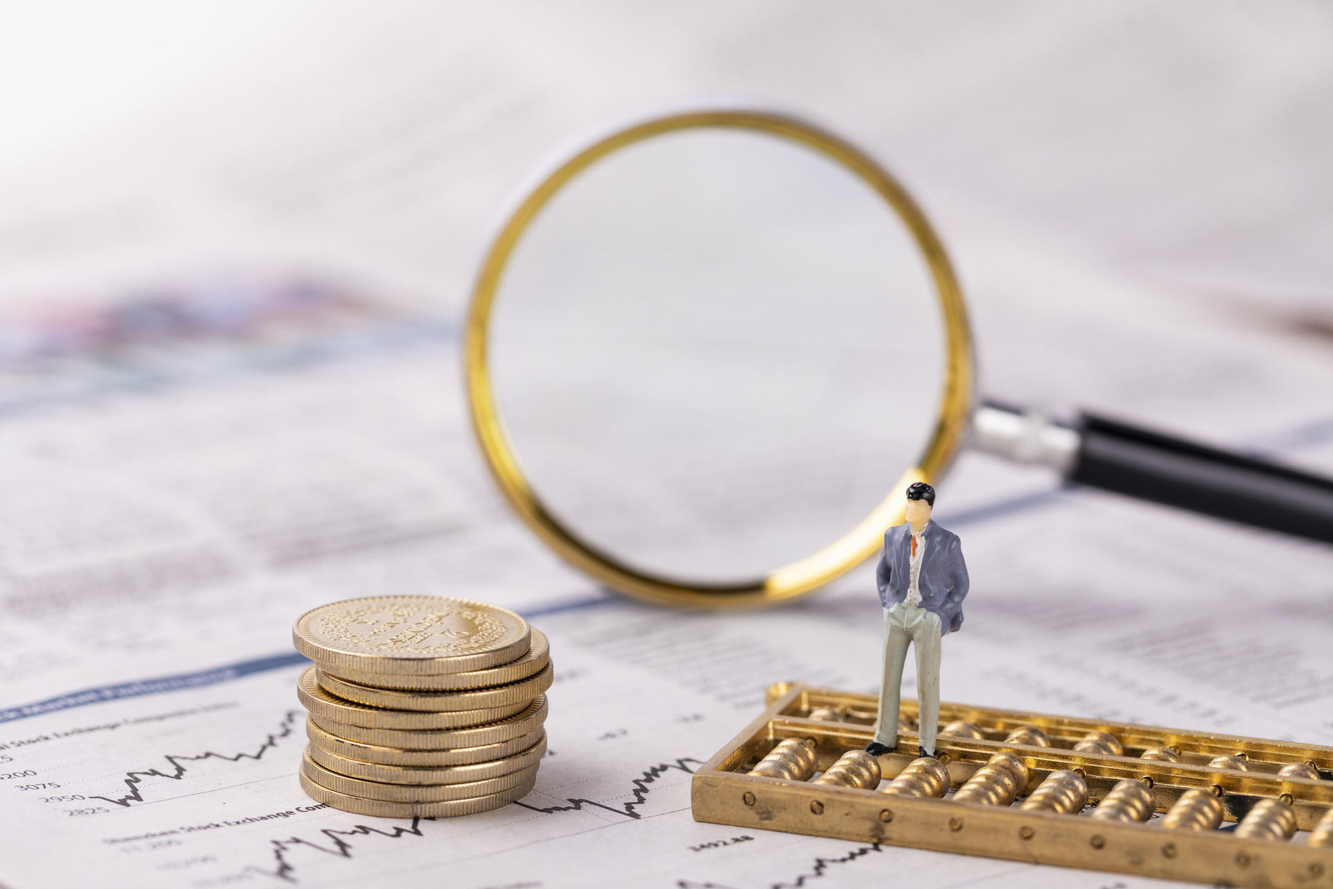 跑出经济发展加速度——访港南区委副书记、常务副区长张慧红